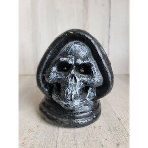 Black skeleton head red flashing‎ eye Halloween vintage prop decor